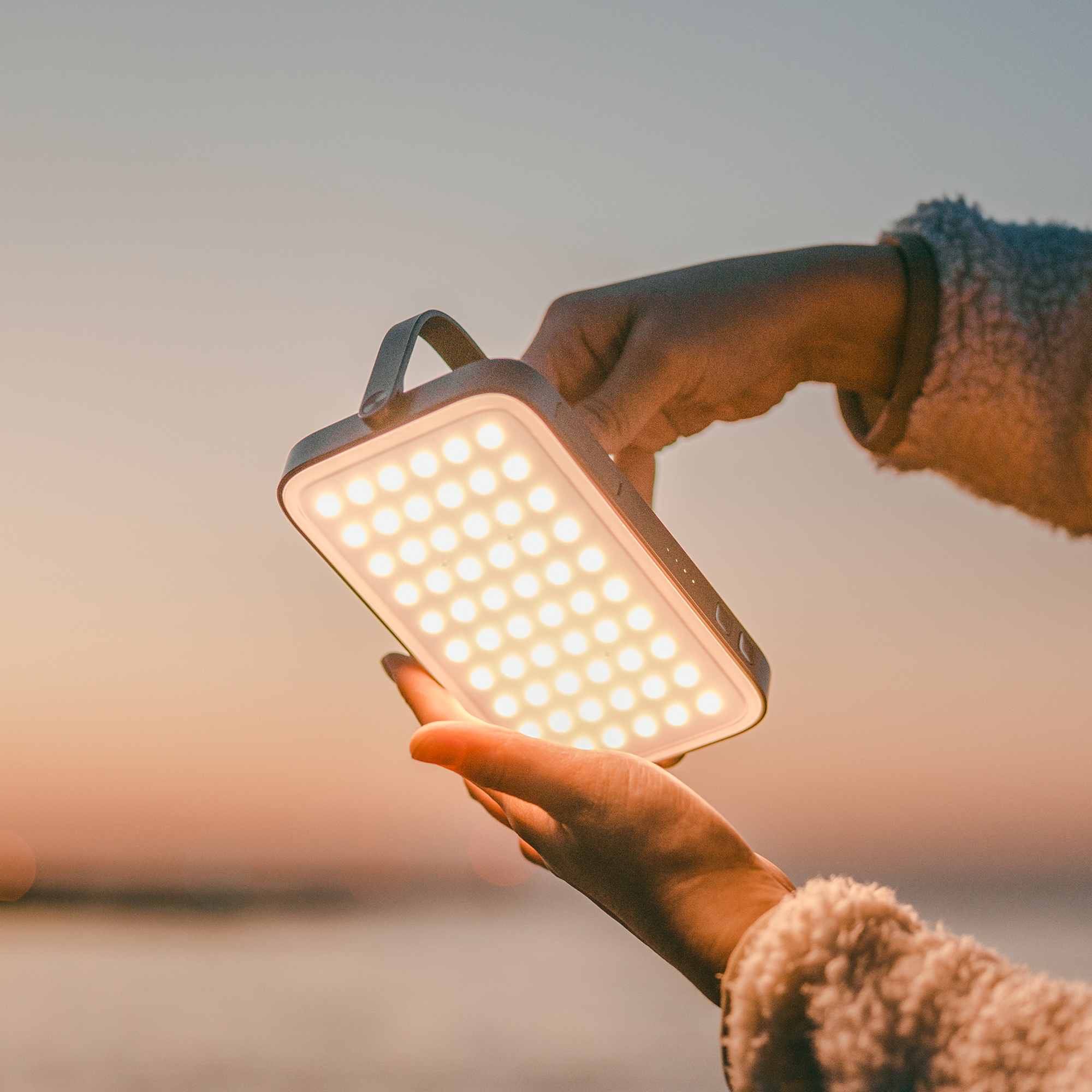 ルーメナープラス ゴールド LUMENAプラス2【LEDランタン】| LUMENA公式webストア – 株式会社